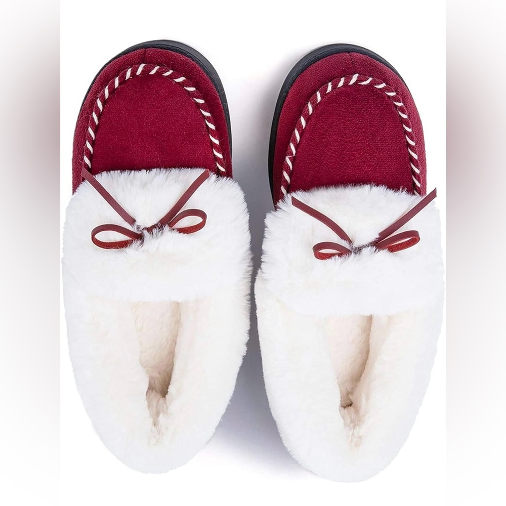 RockDove Cozy Red and White Slippers